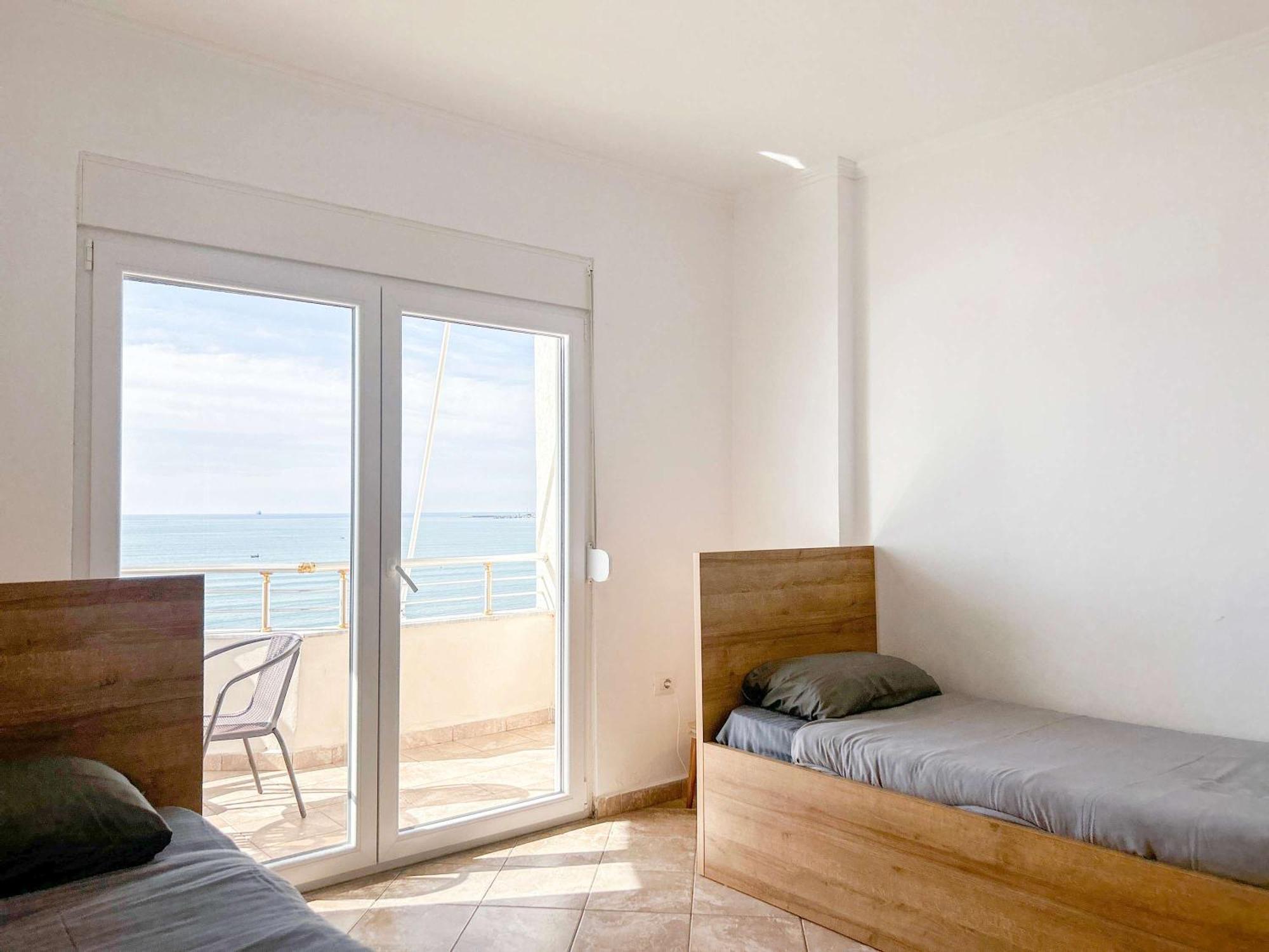 Divine 642 Lägenhet Durrës Exteriör bild